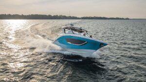 2025 Hurricane SunDeck 3200 running bow 2025 Hurricane SunDeck 3200 running bow